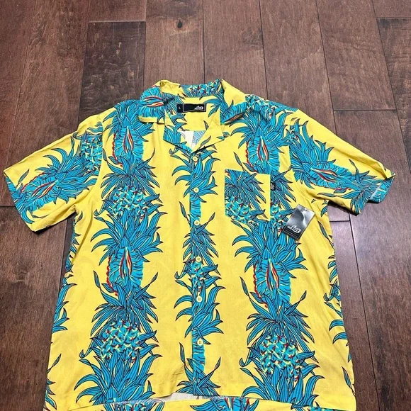 Lost Enterprises Mens Large Hawaiian Shirt NWT Floral Pineapple Nwt‎ Stretch - Picture 2 of 6
